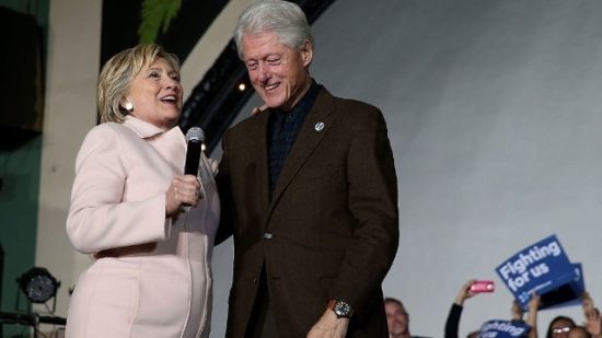 Η Χίλαρι πρόεδρος και ο Μπιλ υπουργός Οικονομικών;