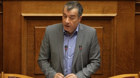 Στ. Θεοδωράκης: Δεν θα ψηφίσουμε νέους φόρους