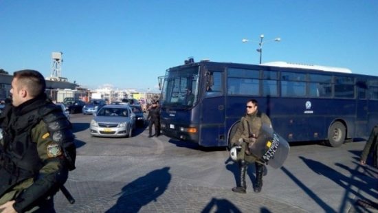 Κλειστή η Μεσογείων από τα ΜΑΤ