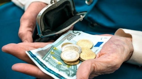 ΕΚΑΣ: Πώς με κρυφές παγίδες χάνουν όσοι λαμβάνουν σύνταξη πάνω από 664 μεικτά!