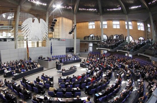 Εγκρίθηκε από την Bundestag η εκταμίευση της δόσης για την Ελλάδα