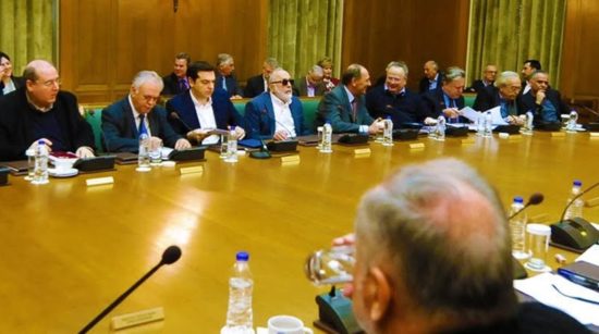 Παραμένουν τα ερωτήματα παρά την τροπολογία για τις offshore των υπουργών