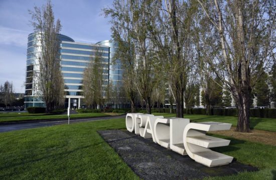 Δικαστική διαμάχη δισεκατομμυρίων μεταξύ Oracle και HP