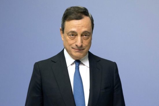 O Ντράγκι διαλύει τα εταιρικά ομόλογα στο 1% πριν την εκκίνηση του νέου προγράμματος