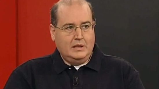 Ν. Φίλης: “Δημοκρατική παρέμβαση” οι αντιδράσεις κατά των “Παραιτηθείτε”