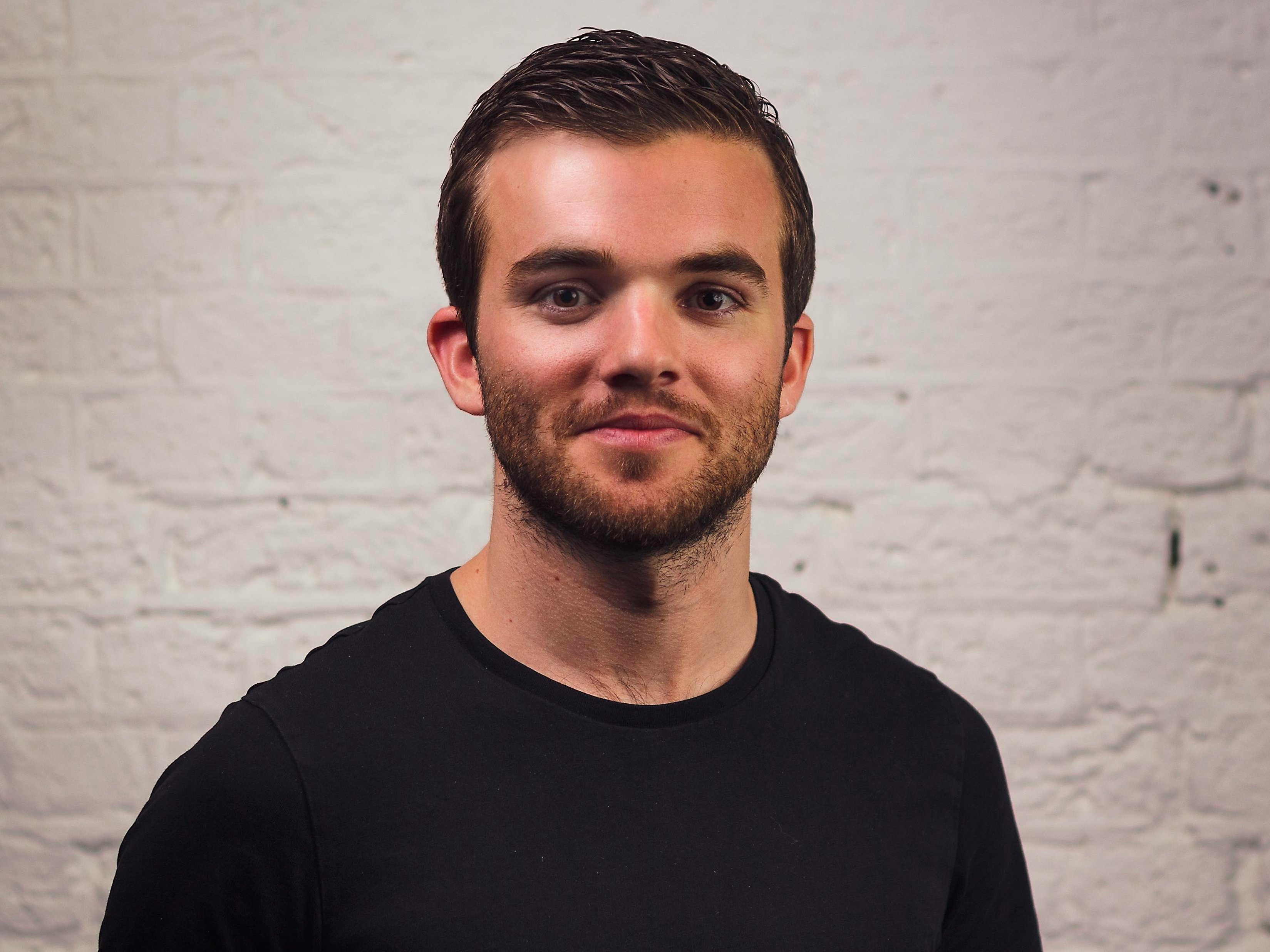 25 year old. 25 year old. селфи мужчины. 25 year old. женщины 25-45.