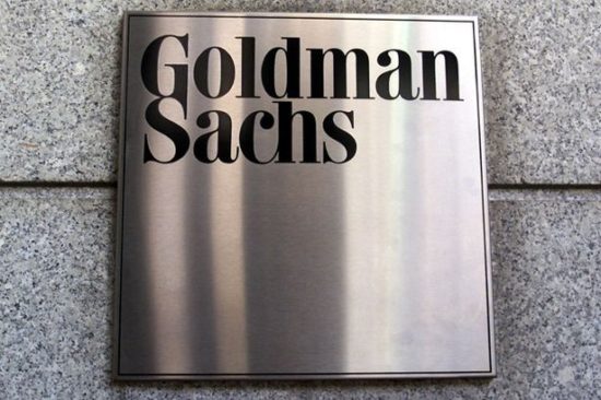 Goldman: Δεν είναι ξεκάθαρο το τοπίο των κόκκινων δανείων για τις ελληνικές τράπεζες
