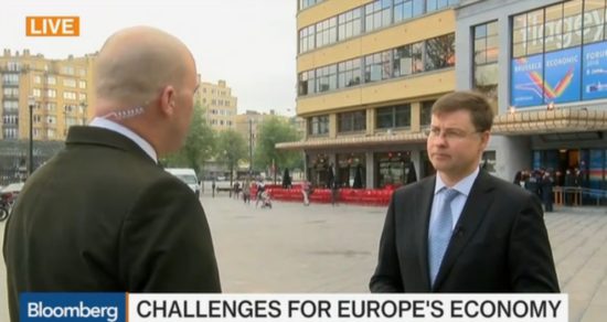 Ντομπρόβσκις: Πιθανή εκταμίευση της επόμενης δόσης εντός του μήνα