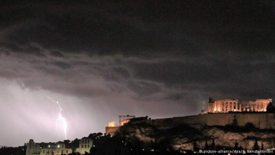 Γερμανικός τύπος: H Ελλάδα στη μέγκενη