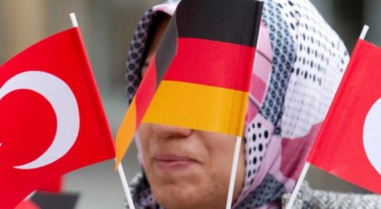 Γερμανία: Κίνδυνος για ριζοσπαστικοποίηση στην τουρκική κοινότητα