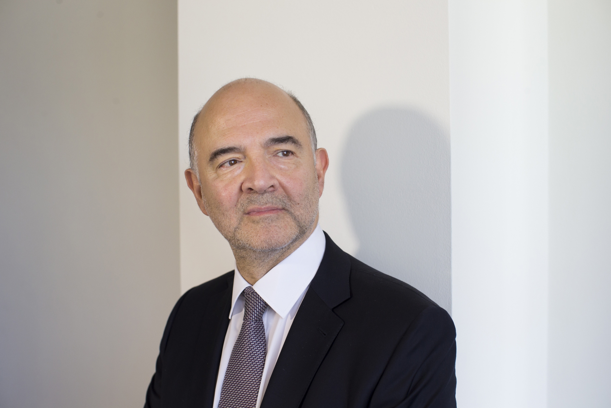 Μοσκοβισί: Το Brexit δεν θα βυθίσει σε ύφεση την Ε.Ε.