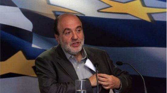 Αλεξιάδης: Δεν εξετάζουμε αύξηση του ορίου για απαλλαγή από ΦΠΑ