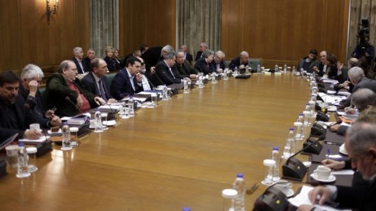 Τσίπρας: Θα φέρει τους 17άρηδες στις κάλπες – Στην αναμονή για την απλή αναλογική