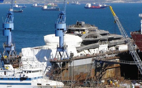 ΓΓΔΕ: Μπλόκαρε τους λογαριασμούς των Ναυπηγείων Ελευσίνας