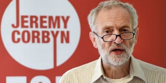 Αυτόματο δικαίωμα να υπερασπιστεί την ηγεσία του Εργατικού Κόμματος για τον Τζέρεμι Κόρμπιν