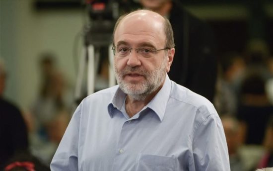 Στο Ντίσελντορφ ο Τρ. Αλεξιάδης και άλλα 24 στελέχη του ΥΠΟΙΚ για «φροντιστήρια»