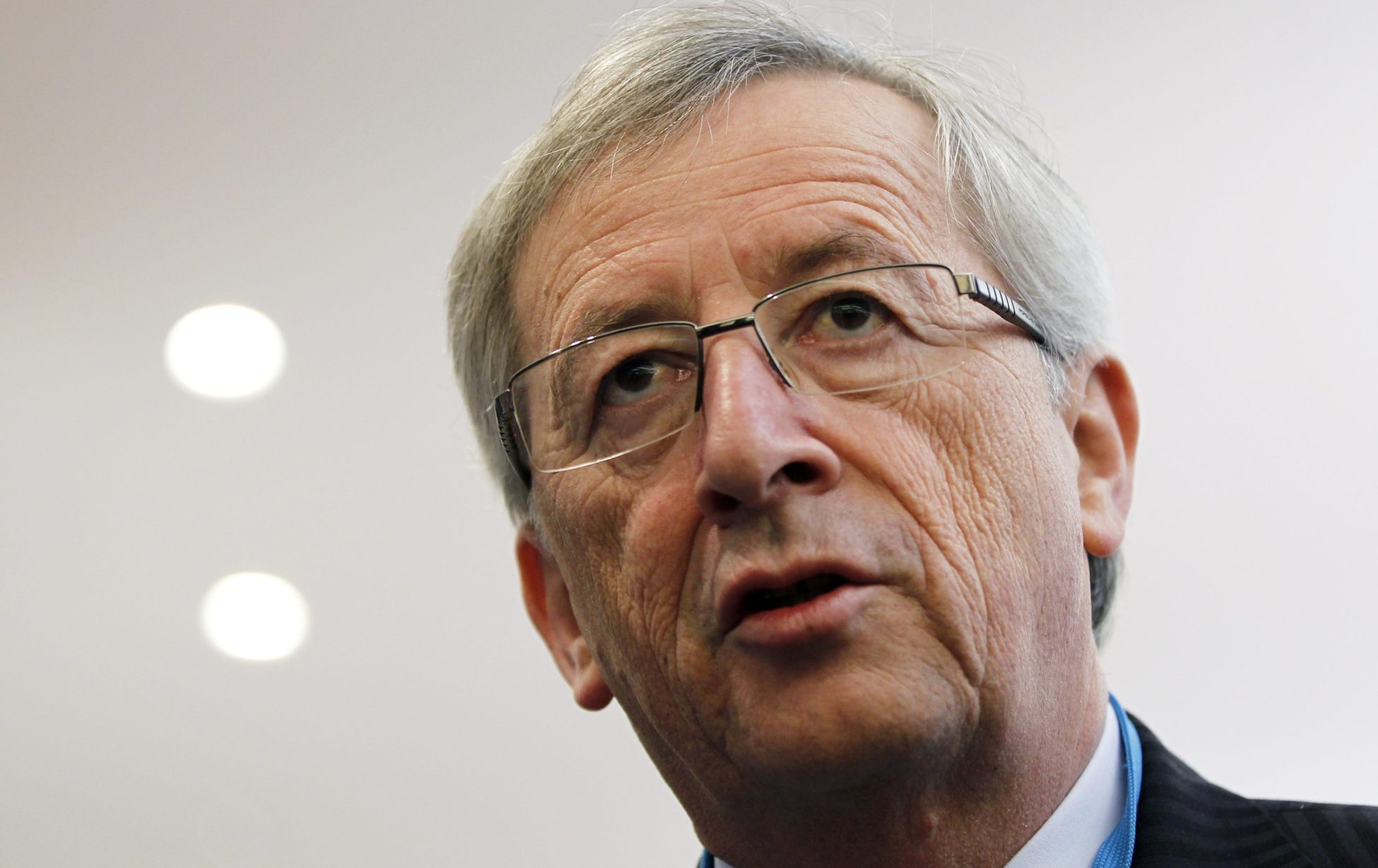 Γιούνκερ προς Τουρκία: Πρώτα τα προαπαιτούμενα και μετά η άρση της βίζας