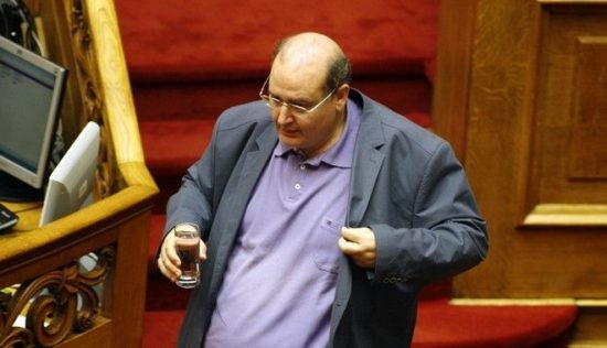 Ν. Φίλης: Να αναδιαμορφωθούν τα σχολικά βιβλία της ιστορίας για τον εμφύλιο