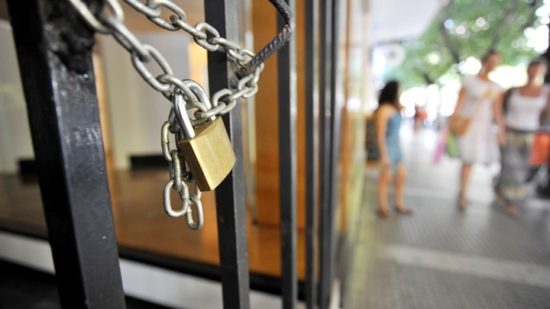 Εντείνονται οι έλεγχοι σε επιχειρήσεις – Νέα 48ωρα «λουκέτα»