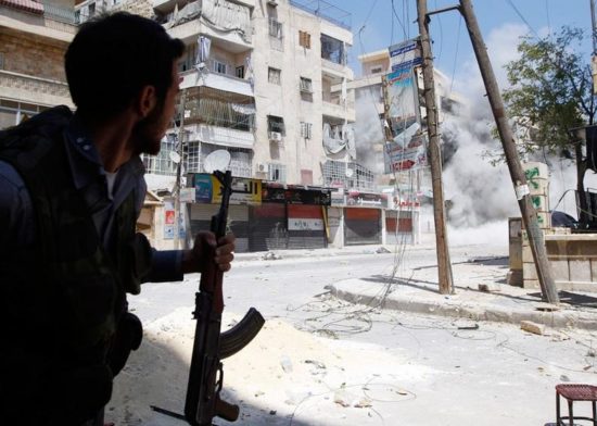 Συρία: Σφοδρές μάχες σε στρατιωτική βάση στο Χαλέπι