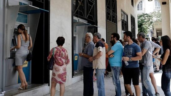 Ένας χρόνος capital controls και το ΥΠΟΙΚ βλέπει… πρόοδο