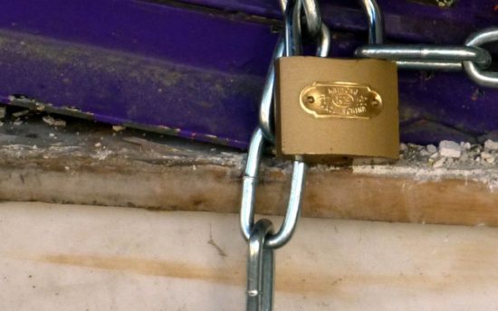 Καταστηματάρχης στην Περαία έσπασε το 48ωρο «λουκέτο» για τις αποδείξεις και συνελήφθη