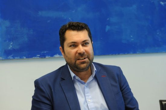 ΓΓ Επικοινωνίας: «Θα είναι μακρύς ο χρόνος περάτωσης της διαδικασίας για τις τηλεοπτικές άδειες»