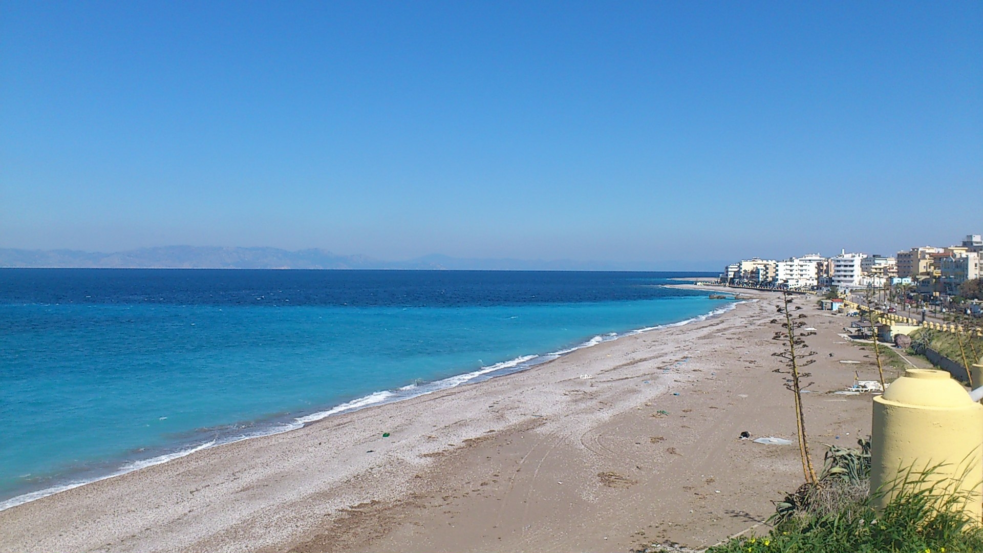 Ρόδος: Βρέθηκε νεκρός άνδρας στην παραλία της Ψαροπούλας