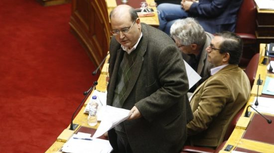 Νέα κόντρα κυβέρνησης – αντιπολίτευσης, αυτή τη φορά για την Παιδεία