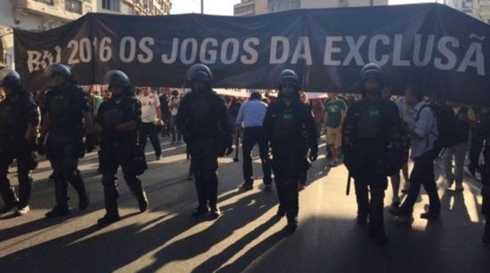 Επεισόδια, οδομαχίες και συλλήψεις πριν την τελετή έναρξης στο Ρίο