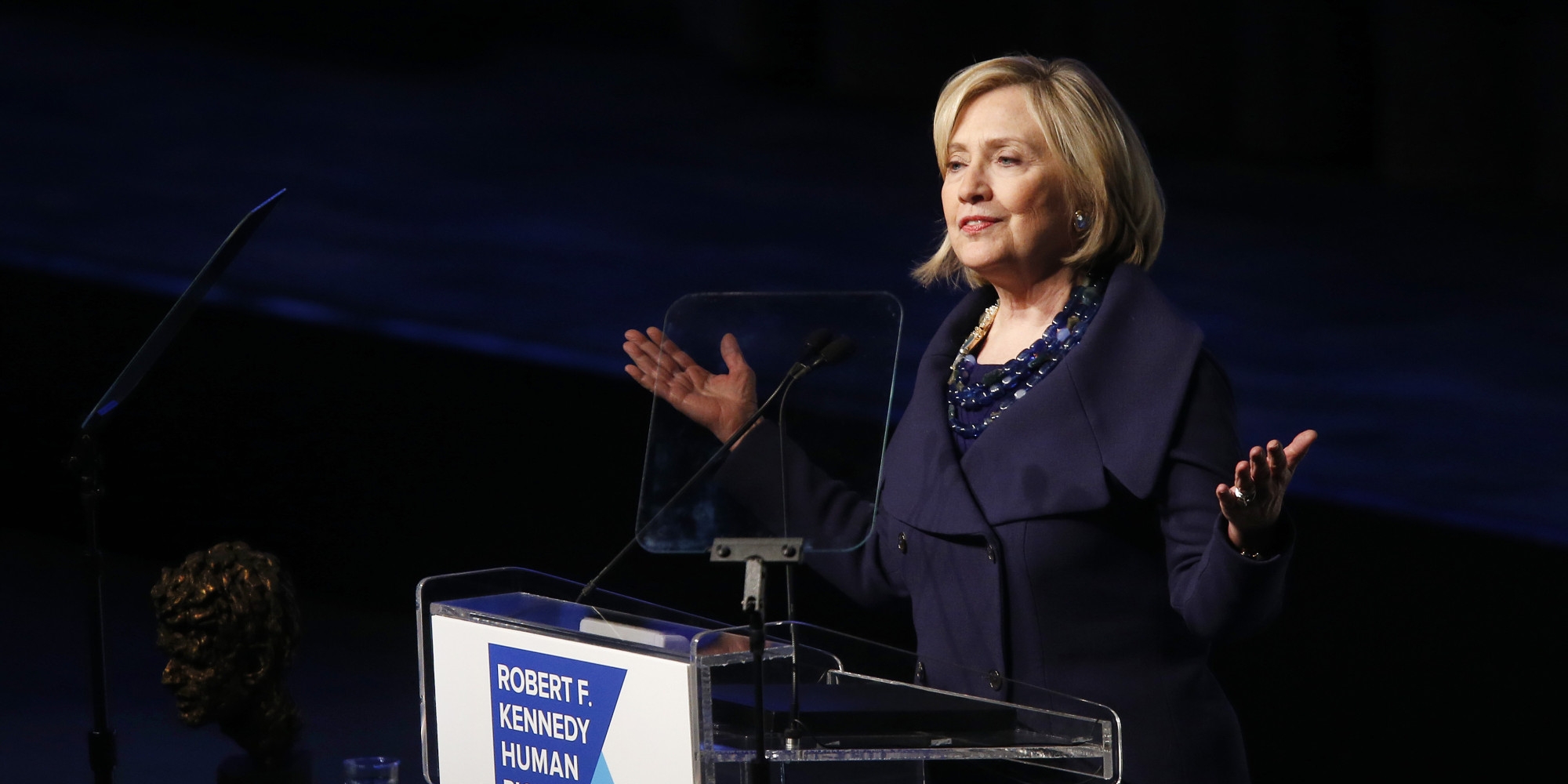 Φανερά υπέρ Κλίντον οι New York Times