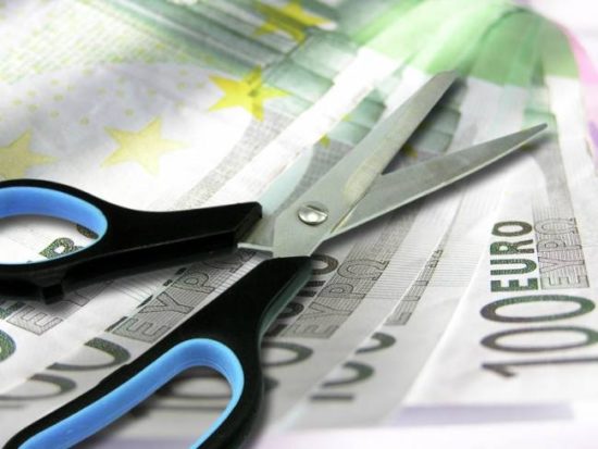 «Ψαλιδισμένα» θα πληρωθούν 7.000 εφάπαξ έως το τέλος του 2016