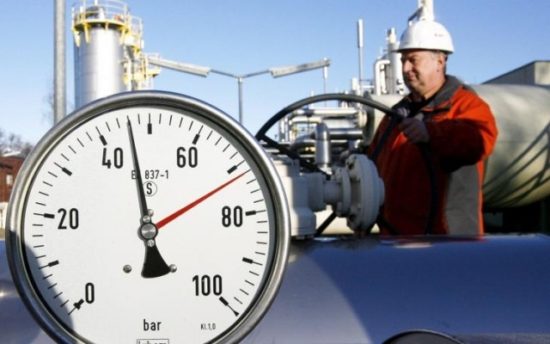 Ο ανοικτός πόλεμος για τον ΔΕΣΦΑ και οι προειδοποιήσεις των θεσμών