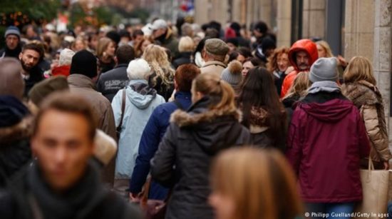 Γερμανία: Στα €5,3 δισ. οι κρατικές δαπάνες για τους μετανάστες το 2015