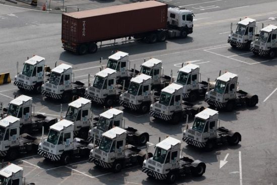 H Hanjin “φρενάρει” ένα από τα πιο πολυσύχναστα λιμάνια του κόσμου