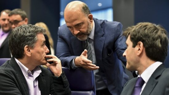 Με «μικρό καλάθι» για δόση, πλεονάσματα και χρέος στο Euroworking Group η κυβέρνηση