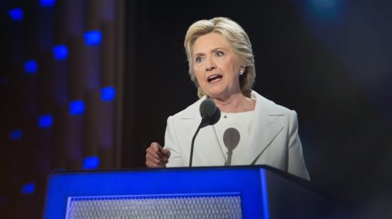 Αυτός είναι ο ιατρικός φάκελος της Χίλαρι Κλίντον