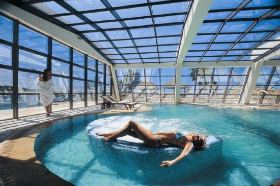 Τουρισμός: Στις 700.000 οι αφίξεις φέτος από τη Ρωσία