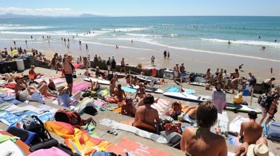 Τουρισμός: Με αύξηση στα 20,65 εκατ. έκλεισαν οι αφίξεις του οκταμήνου