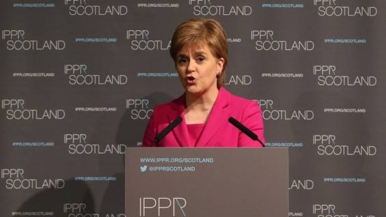 Σκωτία: Νέα πρωτοβουλία Στέρτζον για αποχώρηση από το Ηνωμένο Βασίλειο