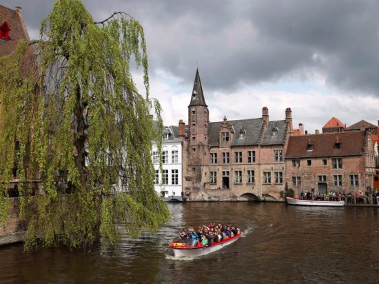Βρυξέλλες: Μέτρα για την εξοικονόμηση ενέργειας αποφάσισε ο δήμος – Σκοτεινή από τις 23:00 η Grand Place