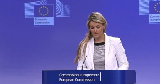 Κομισιόν: Ζητά υλοποίηση των συμφωνηθέντων για το προσφυγικό