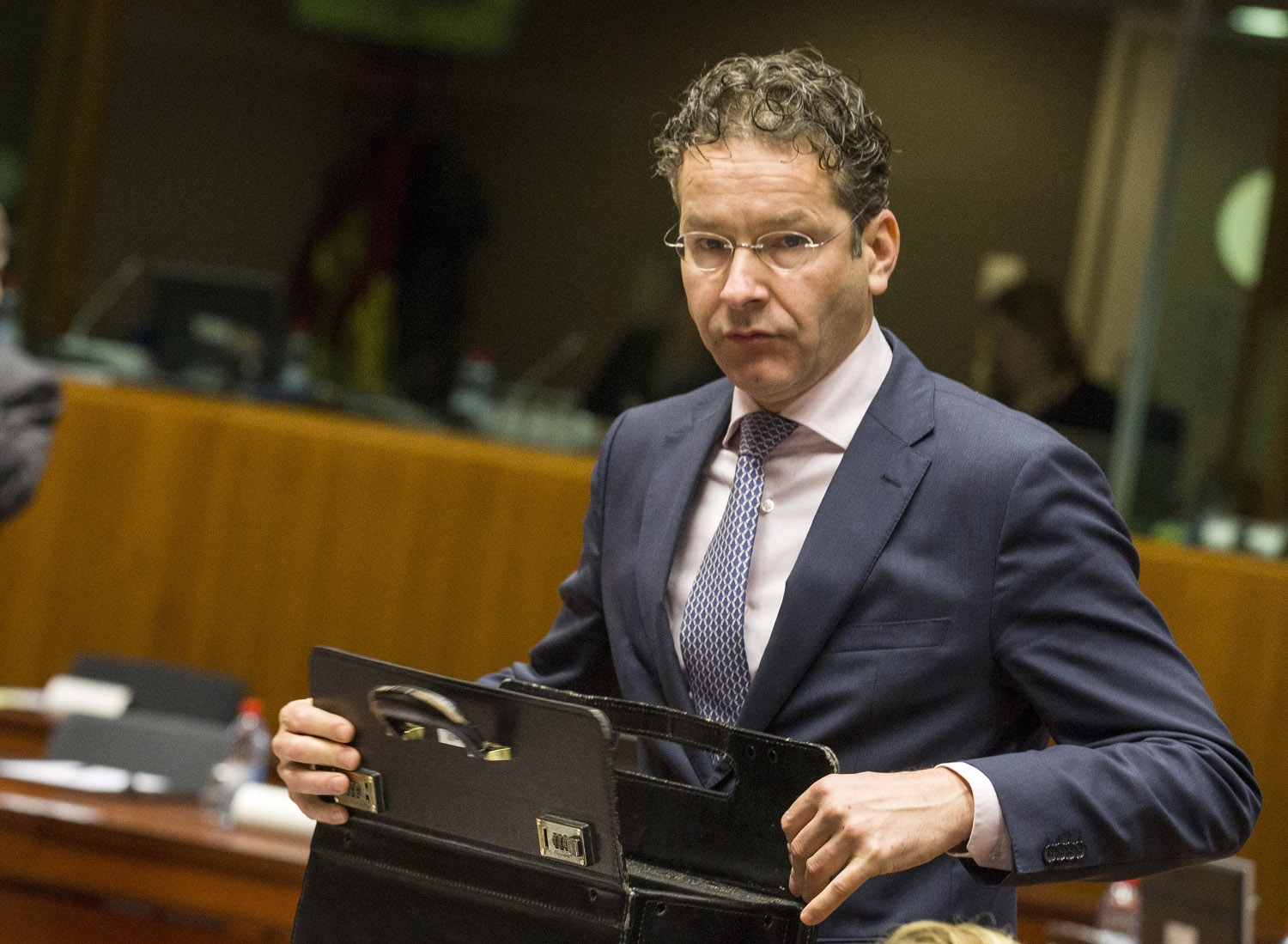 Ντάισελμπλουμ: Μέσα του 2018 οι τελικές λύσεις για το χρέος