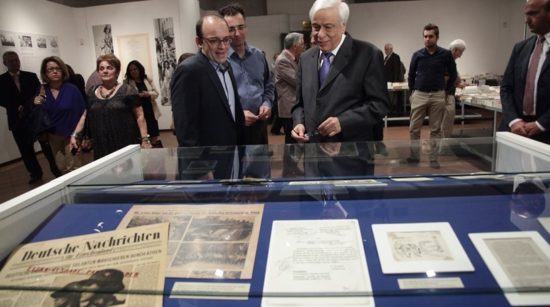 Πρ. Παυλόπουλος: «Νομικώς ενεργές και δικαστικώς επιδιώξιμες» οι γερμανικές αποζημιώσεις