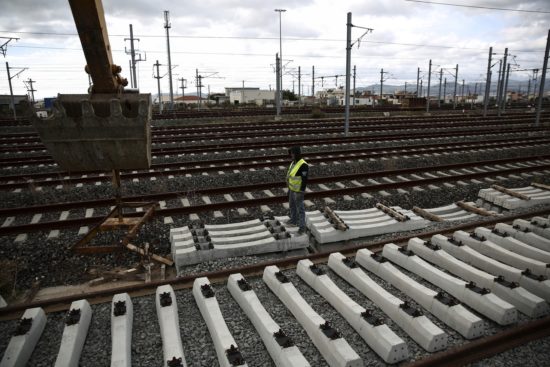 WSJ: Το μεγαλύτερο εμπόδιο στις ιδιωτικοποιήσεις είναι η ίδια η κυβέρνηση