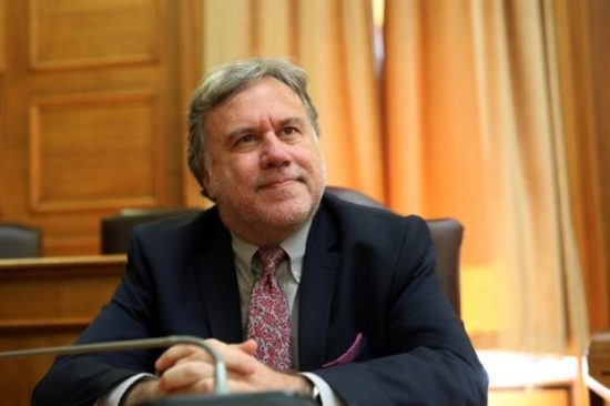 Σκληρή αντιπαράθεση στα εργασιακά βλέπει ο Κατρούγκαλος – Ξεκινά την Κυριακή η διαπραγμάτευση