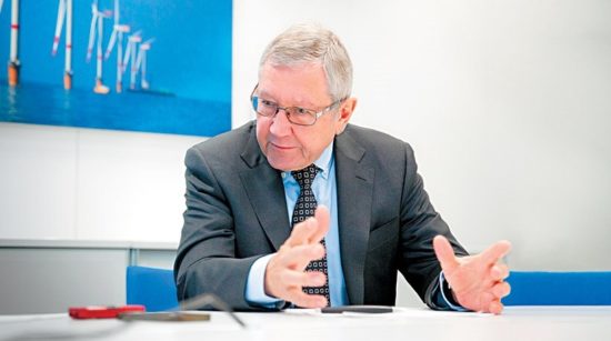 Κλάους Ρέγκλινγκ: Ανησυχώ για τον χρόνο επιστροφής του ΔΝΤ στο πρόγραμμα