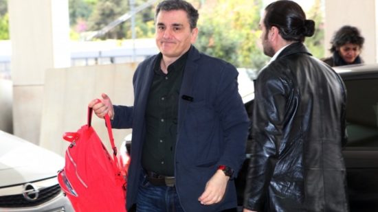 «Ξηλώνουν» και το προσχέδιο του προϋπολογισμού του 2017 οι δανειστές