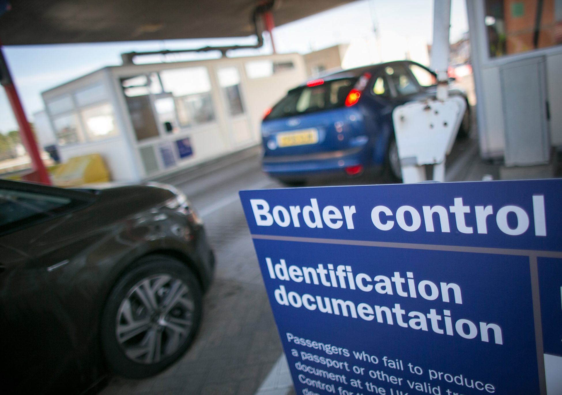 Ευρωπαϊκή Επιτροπή: Παράταση των συνοριακών ελέγχων για 3 μήνες σε πέντε κράτη της Σένγκεν
