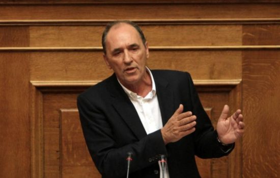 Σταθάκης: Ενημέρωσε τη Βουλή για την εμπορική συμφωνία ΕΕ-Καναδά (CETA)